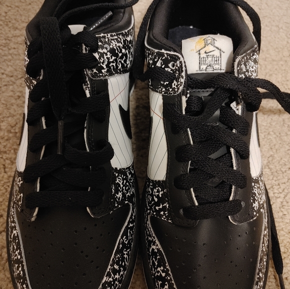 RARE Nike Dunk Low Nikebook (Size: 6.5Y) - Picture 6 of 7